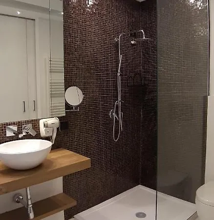 Bed & Breakfast Diamond